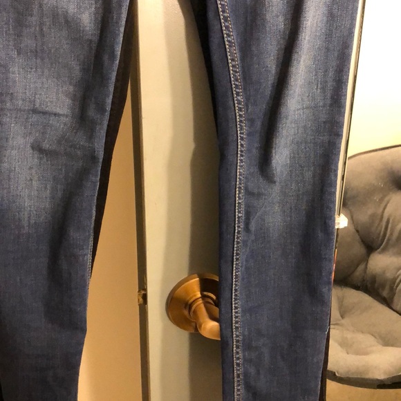 Hollister jeans - Picture 2 of 3